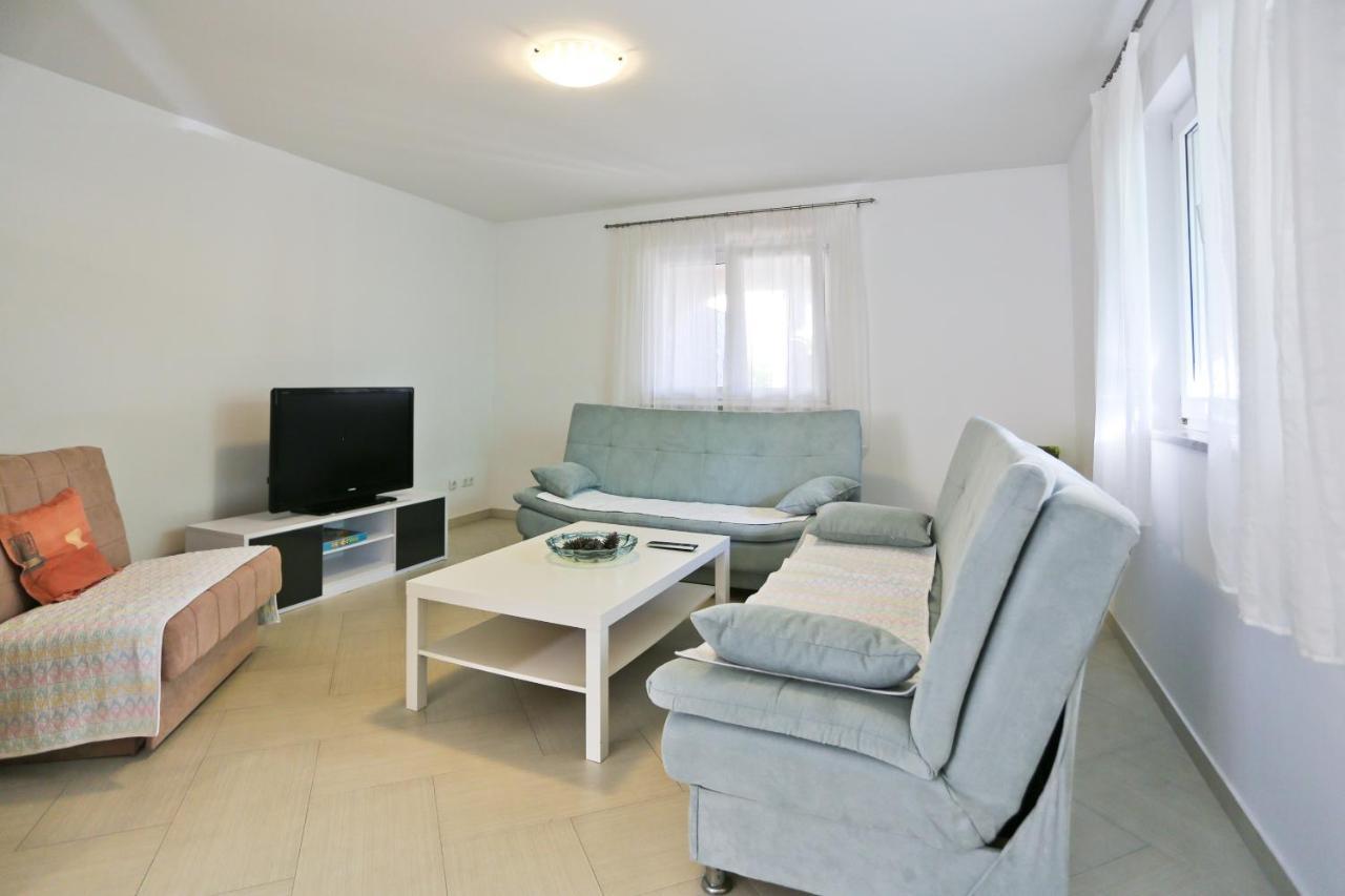 Apartman Dani ซาดาร์ ภายนอก รูปภาพ