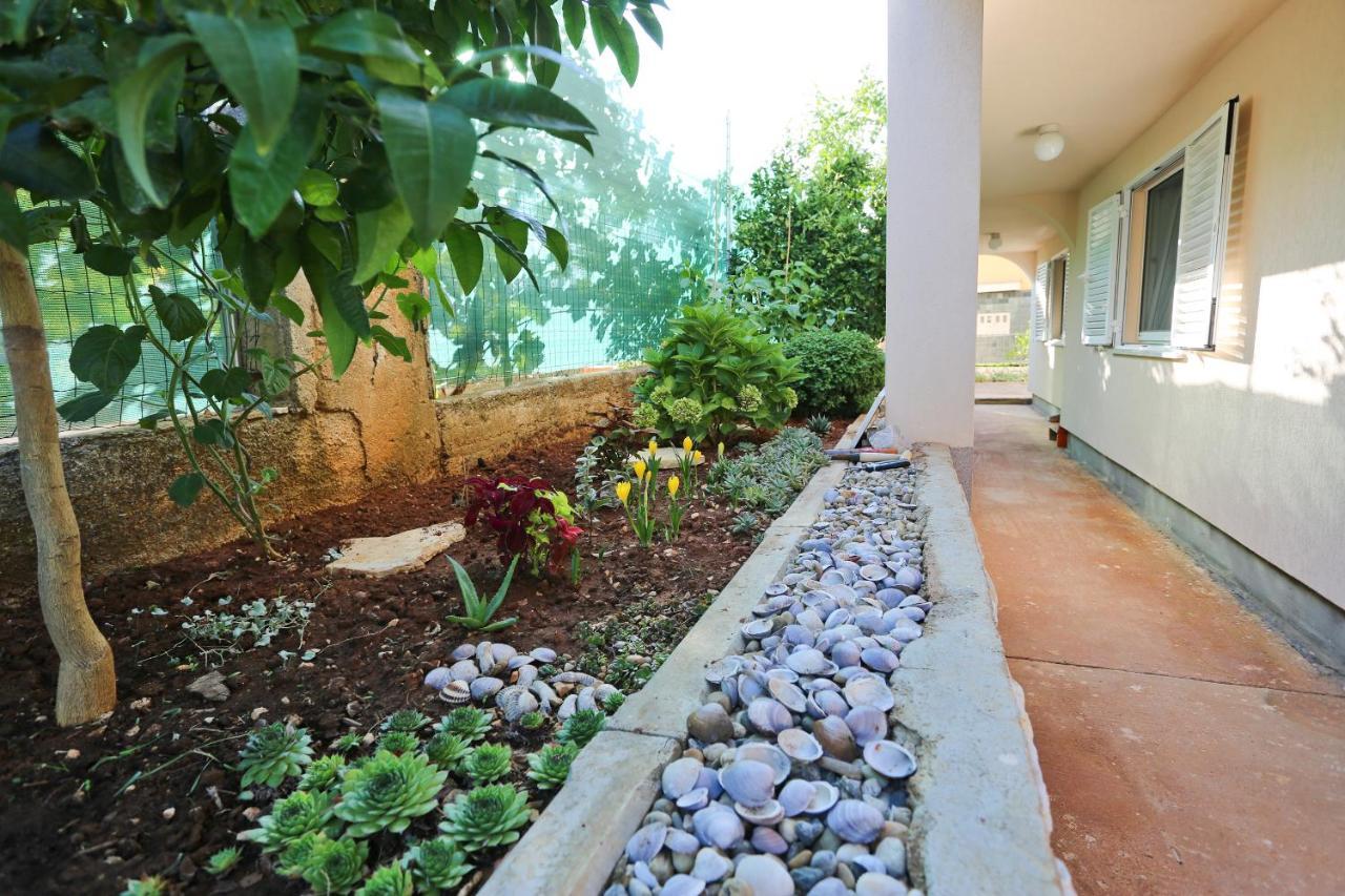 Apartman Dani ซาดาร์ ภายนอก รูปภาพ